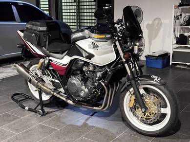Honda CB400