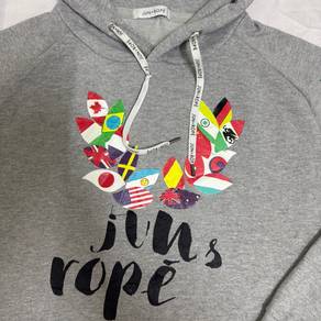 Hoodies & Sweatshirt