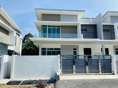 Semi-Detached House For Sale in Muar,JHR