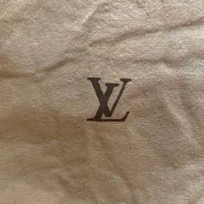 LV Dust Bag