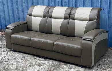 PVC Sofa Seated 7 ft x 3 ft / PVC Sofa