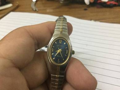 Vintage Waltham lady watch