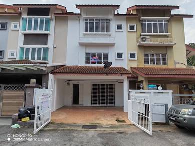 2.5-storey Terraced House For Sale in Ampang,SGR