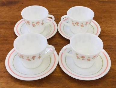 Cawan piring pinggan pyrex cup saucer plate