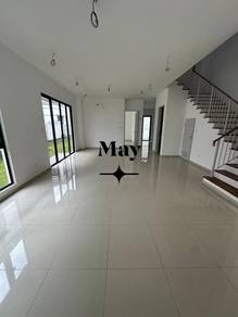 Semi-Detached House For Sale in Setia Alam,SGR