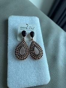Dhwani rose gold black teardrop dangle earrings