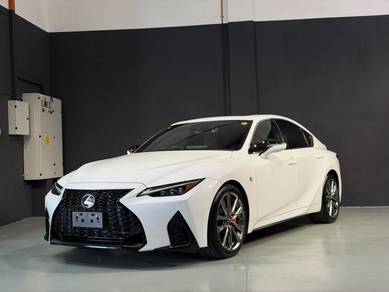 Lexus IS 300 F-SPORT in Shah Alam, SGR