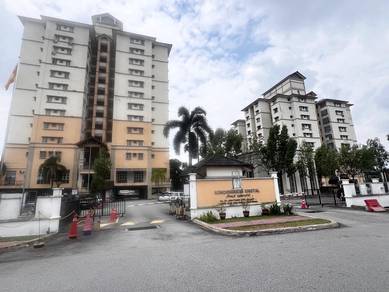 Condominium For Sale in Kondominium Kristal