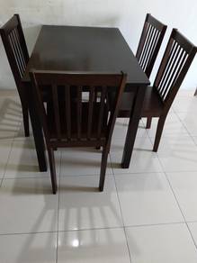 Classy Glory Modern Design Solid Wood Dining Table