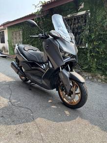 Yamaha XMAX