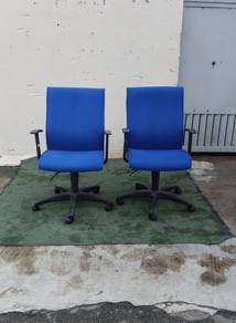 YE35C Kerusi Pejabat Beroda Medium Back Chair Blue
