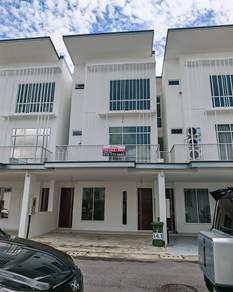 Townhouse For Sale in Kuching,SWK