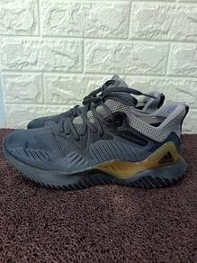 uk8 Adidas Alphabounce