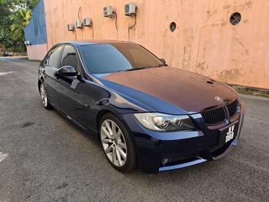 BMW 320i 20i (CBU) in Johor Bahru, JHR