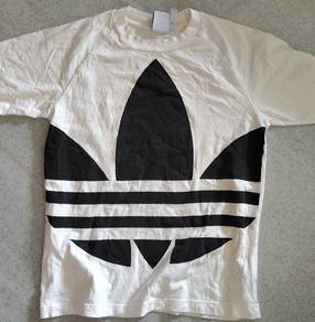 Bju Adidas big logo