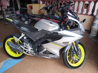 Yamaha R15