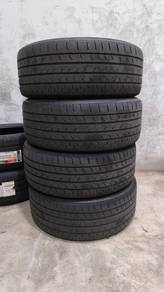 235 50 18 Continental MC6