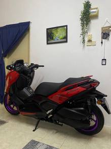 Yamaha XMAX