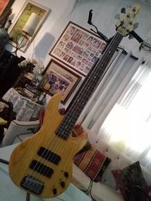 G&L, L2500 5string Bass,active USA.