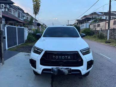 Toyota Hilux GR Sport GR SPORT in Ulu Tiram, JHR