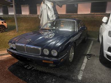 Jaguar XJ6 in Tampoi, JHR