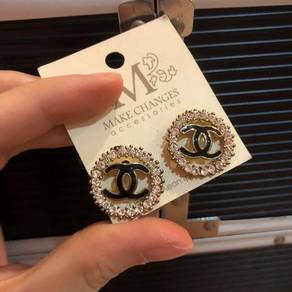 Double c earring