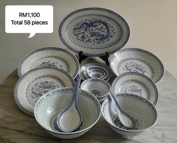 Dinner-Table Ware Dragon design 