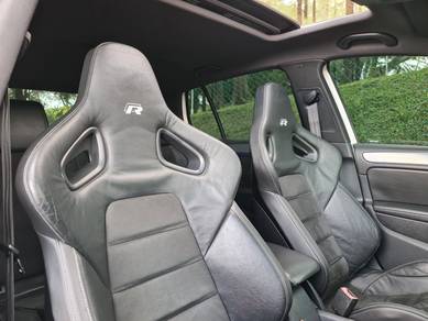 Volkswagen Golf R in Sungai Besi, KUL