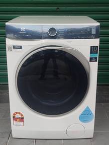 Electrotlux 11kg inverter front load hot washer