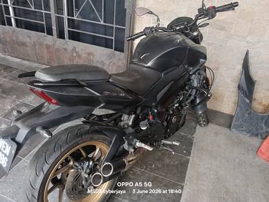 Modenas Dominar D400