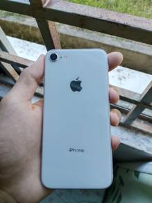 iPhone 8