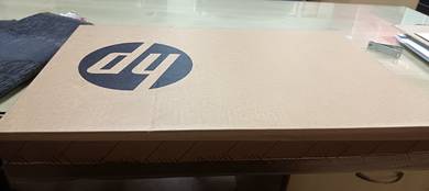 sebuah laptop hp  xbuka kotak lagi