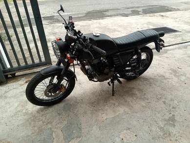 Keeway Caferacer 152