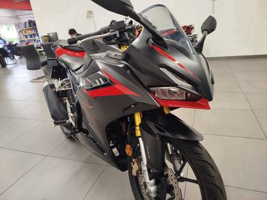 Honda CBR150R
