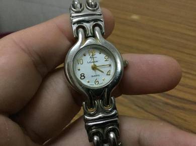 Original Gloria Vanderbilt lady watch