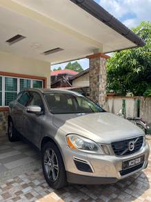 Volvo XC60 T5 in Ampang Hilir, KUL