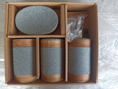 Decorative Lantern Set + 4-Piece Bathroom Set