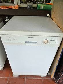 Electrolux dish washer 