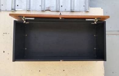 YA30AQ  Almari Dinding 1 Door Wall Mounted Cabinet
