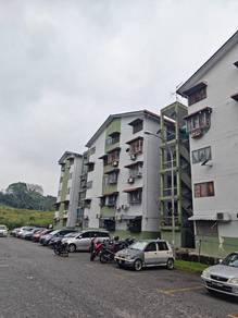 Flat For Sale in Tembikai Court