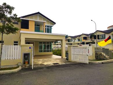 Semi-Detached House For Sale in Senawang,NSN