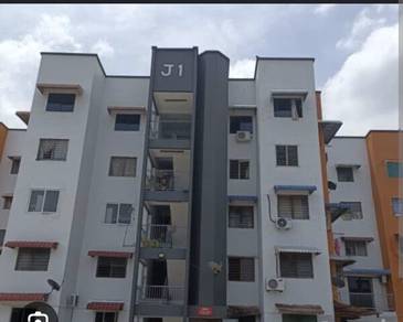 Flat For Sale in Lorong Tenggiri