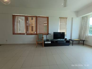 Condominium For Rent in The Peak Suites