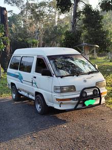 Toyota LiteAce in Batu Kikir, NSN