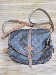 Authentic LV Monogram Saumur 30