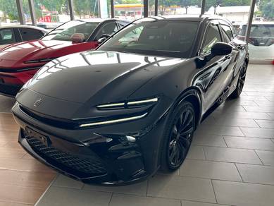 Toyota Crown SPORT Z in Petaling Jaya, SGR