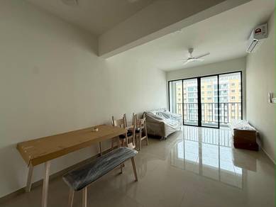 Condominium For Rent in Ideal Venice Residency