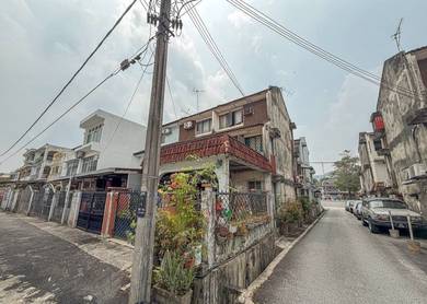 3-storey Terraced House For Sale in Ampang,SGR