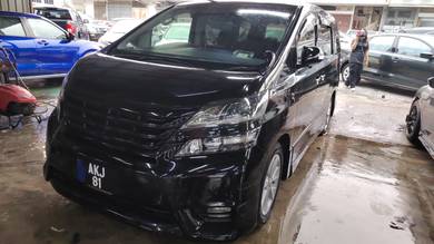Toyota Vellfire V in Johor Bahru, JHR