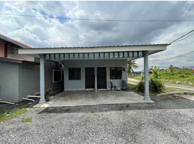 Room in Kota Kemuning, SGR